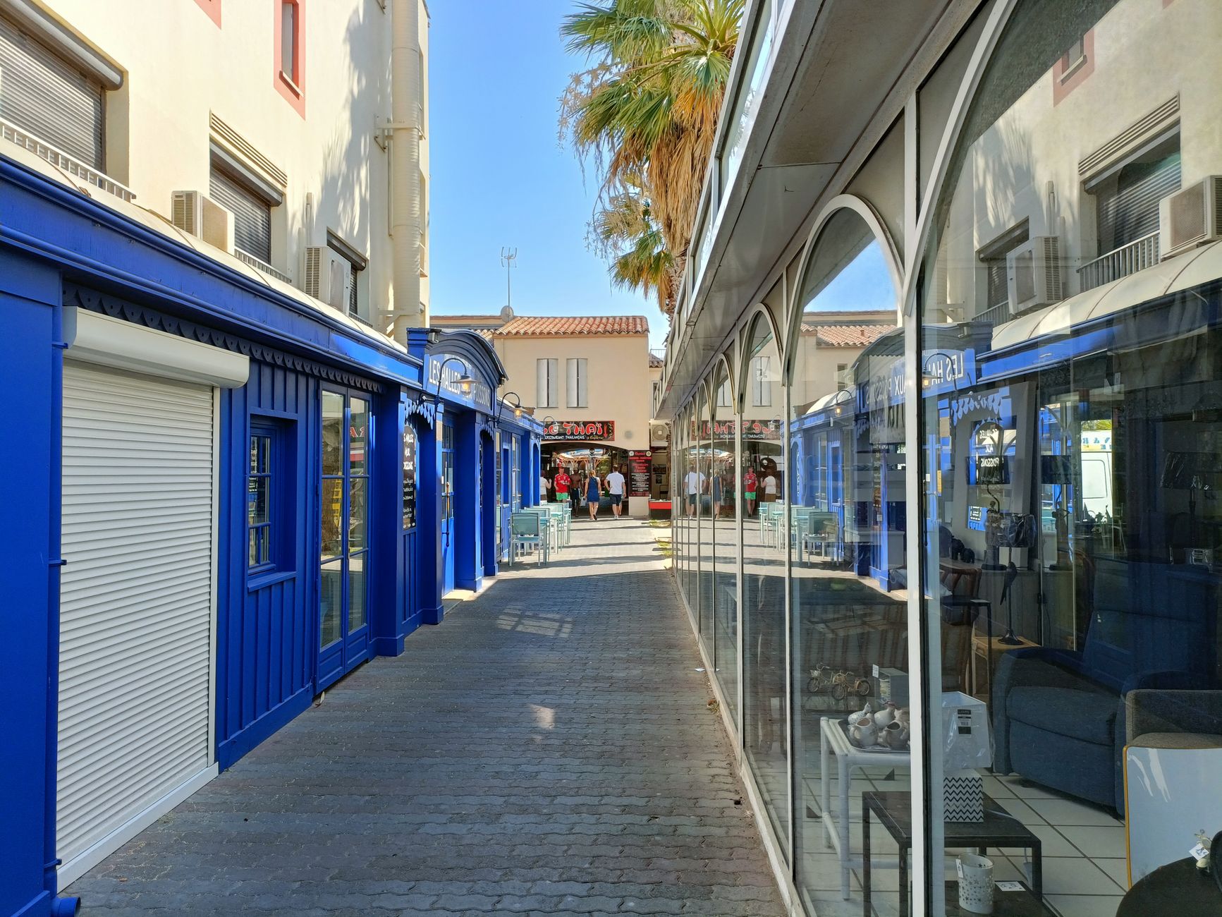Agence Immobilière Commerciale équipe à Antony